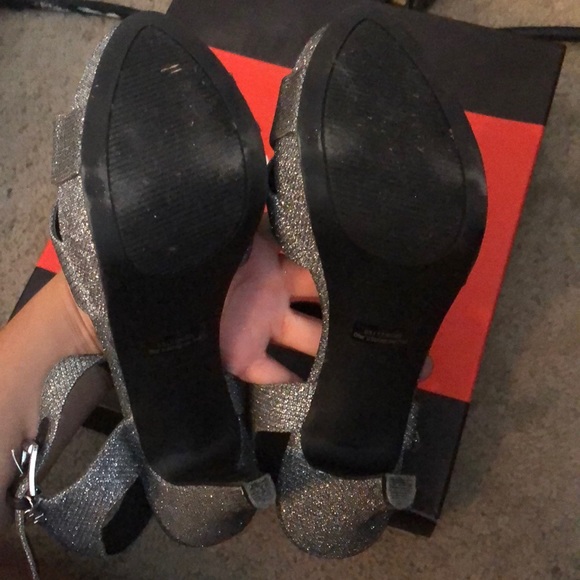 Guess Glitter Heels - Picture 6 of 6